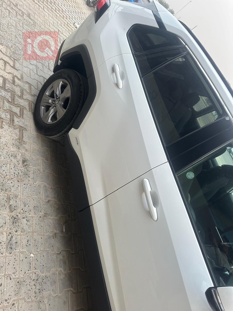 تويوتا راف 4